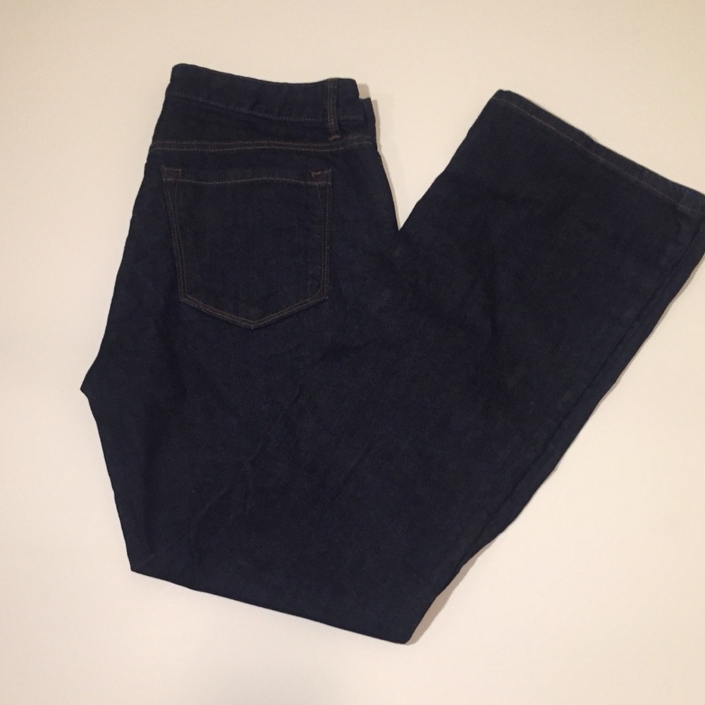 Ann Taylor Curvy Bootcut Jeans Sz. 8